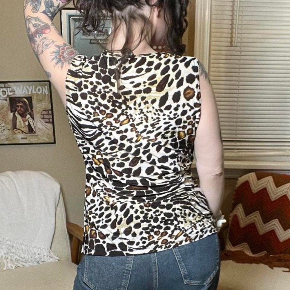 Milano Animal Print Ruffle V Neck Sleeveless Womens Tank Top M - Picture 2 of 4